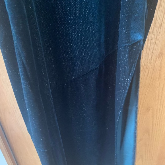 Lovers and Friends Rebel slip dress dark green velvet - Picture 5 of 9